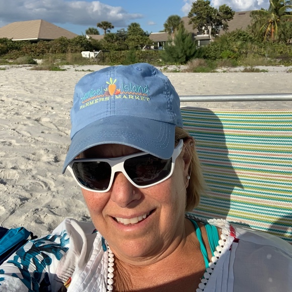 Meet your Posher, Sue - Picture 1 of 1